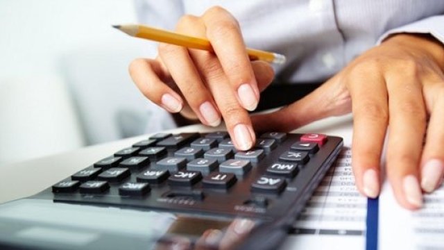 Problemli kredit dalğası: Bəzi bankların bağlanma təhlükəsi var - VİDEO