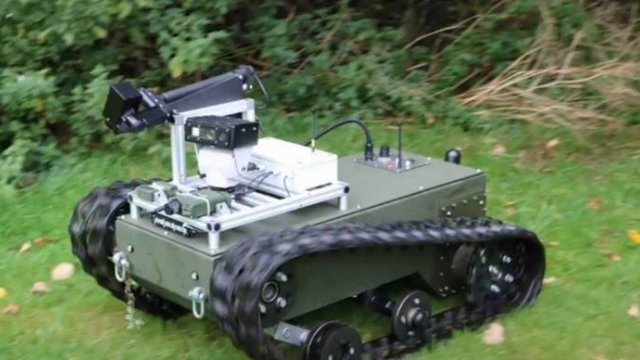 Britaniya amfibik robotlar istehsal etmək istəyir