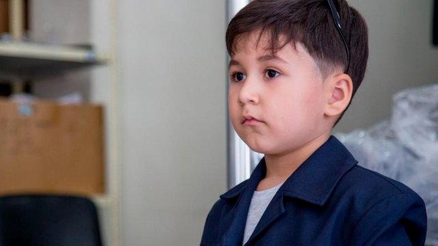 Məktəbli uniformaları ləğv edilməlidir – AÇIQLAMA