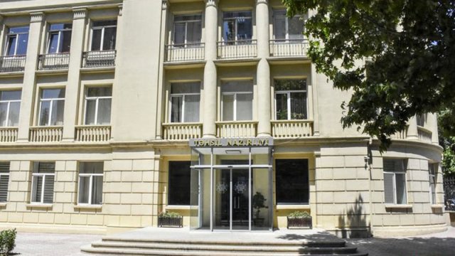 Təhsil Nazirliyi xaricdə təhsil almaq istəyənlərə müraciət etdi