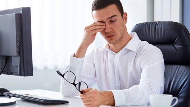 Gözlərə mənfi təsir edən amillər, onlardan qorunmağın yolları – HƏKİM MƏSLƏHƏTİ