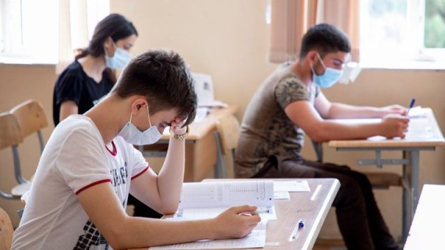 Nəticələrdən narazı abituriyentlərin NƏZƏRİNƏ