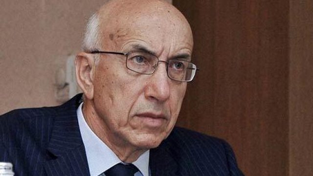 “Ramiz Mehdiyevi ilahiləşdirmirəm, onun hərəkətləri...” – Arif Rəhimzadə