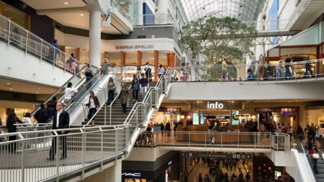 Deputatdan təklif: “Mall”lar və şadlıq sarayları bu tarixlərdən açılmalıdır