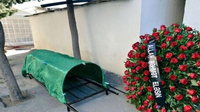 Azərbaycanda xanım müğənni öldürüldü - FOTO