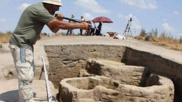 Mədəniyyət Nazirliyinə çağırış: 8 min illik tarix məhv olur