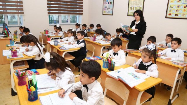 Bu tarixdən etibarən Azərbaycanda dərslər ənənəvi qaydada keçirilə bilər - AÇIQLAMA