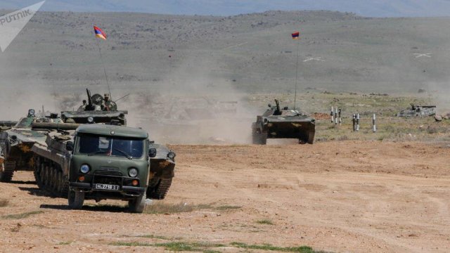 Ermənistan Rusiya ilə birgə hərbi təlimlərə başladı