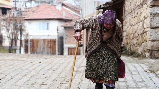 Azərbaycanda 100 yaşdan yuxarı insanları sayı AÇIQLANDI