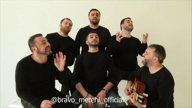 Gürcü ansamblı “Ayrılıq” mahnısını ifa etdi: “Azərbaycana sevgi ilə” - VİDEO