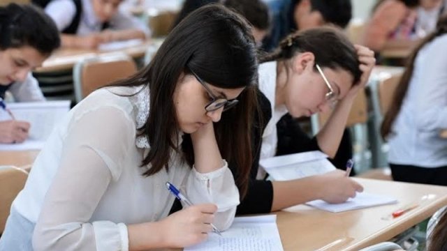 Ali məktəblərə qəbul olunanların adları bu tarixdə AÇIQLANACAQ