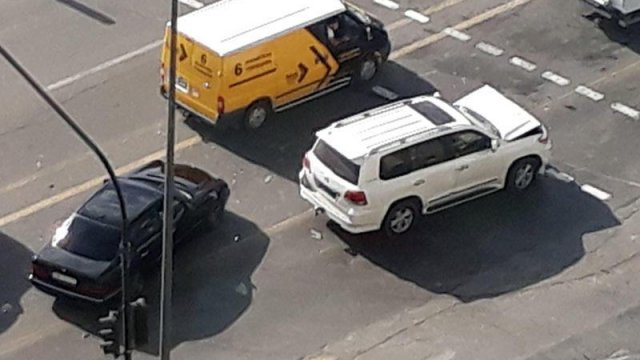 Bakıda məscidin yanında yarım saat fərqlə İKİ QƏZA - FOTO