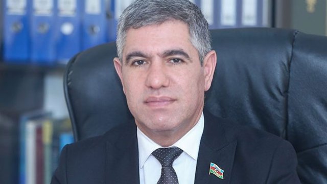 Aprel şəhidlərinin övladları himayəyə götürüldü