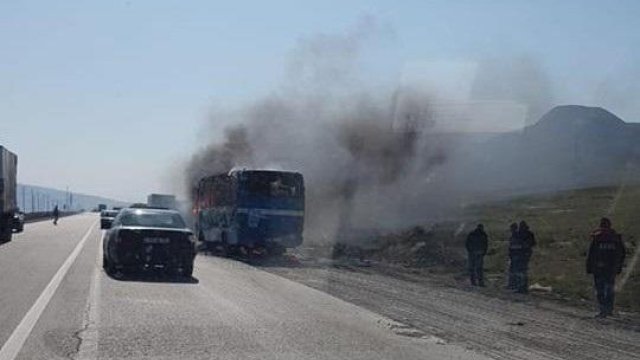 Bakıda avtobuslar niyə yanır? – Ekspert