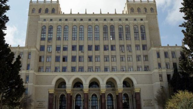 İnstitut direktorunun müavini işdən çıxarıldı