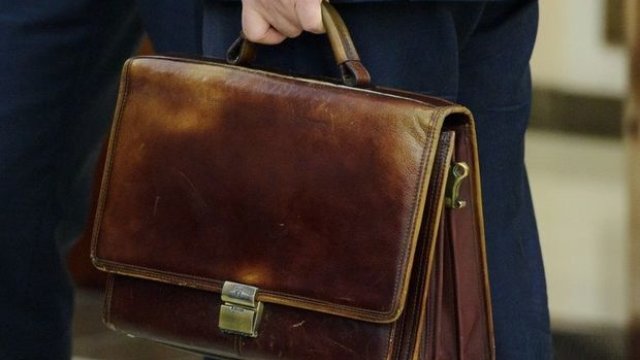 Azərbaycanda dövlət qurumunun 21 əməkdaşı işdən çıxarılıb - RƏSMİ