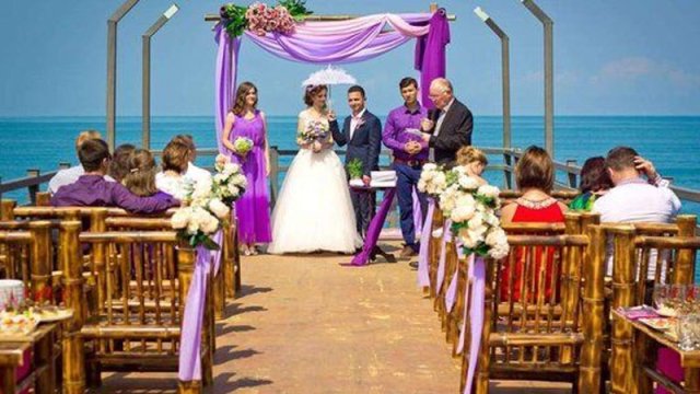 İnsanlar ailə şənliyi şəkilində toy mərasimlərini keçirə bilər - AÇIQLAMA