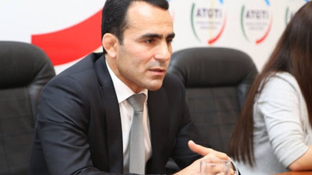 Azərbaycan yığmasına yeni baş məşqçi təyin olundu
