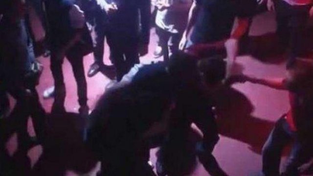 Toyda kütləvi dava: İçib azərbaycanlıların olduğu otağa girdi və...