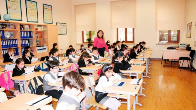 Məktəblərdə şagirdlər koronavirus testindən keçirilmir? – AÇIQLAMA