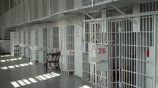 15 məhbus həbsxanadan bu cür qaçıb - Kriminalist