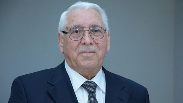 Prezidentin fərdi təqaüd ayırdığı Əli Həsənov kimdir?