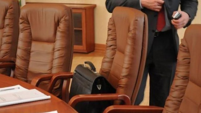 Tikinti şirkətinin rəhbərliyi İŞDƏN ÇIXARILIR
