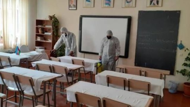 Məktəblərdə COVİD -19 təhlükəsi - Xroniki xəstəliyi olan şagirdlərə həkim tövsiyələri