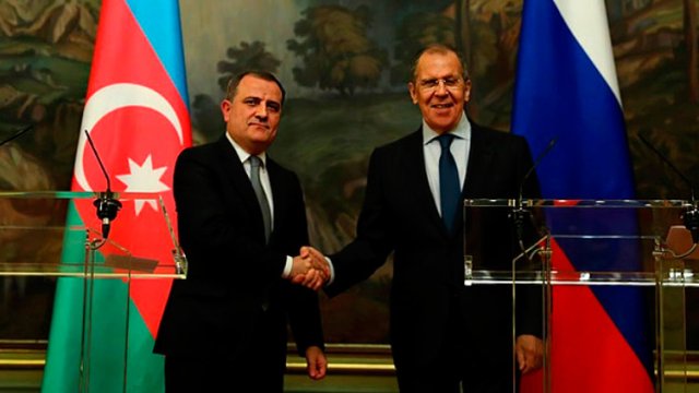 Lavrov Ceyhun Bayramova zəng etdi