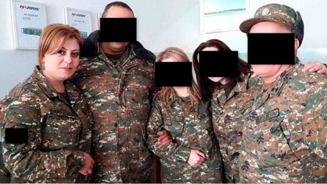 Öldürülən erməni qadın snayperinin FOTOLARI