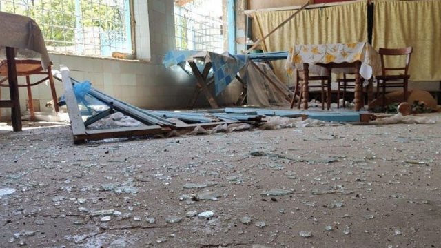 Ağdamda yaşayış evinə top mərmisi düşdü, bir nəfər yaralandı