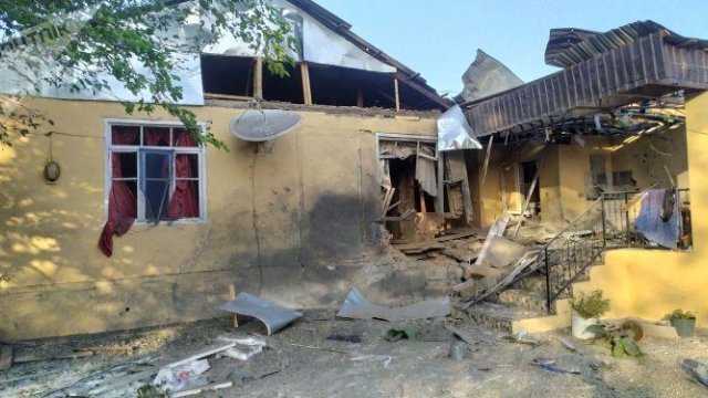 Rəsmi Bakı: 10 mülki şəxs həlak olub