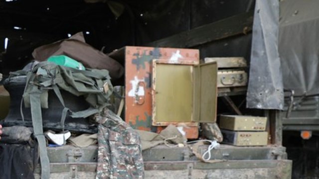 Ermənilər hərbi texnikalarını qoyub qaçdılar - FOTOLAR