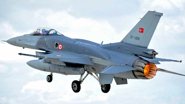 ABŞ mənbələri Suriya üsyançılarının Qarabağa çıxarılmasını və Türkiyə F-16-larının döyüşlərə cəlb edilməsini təsdiqləmir