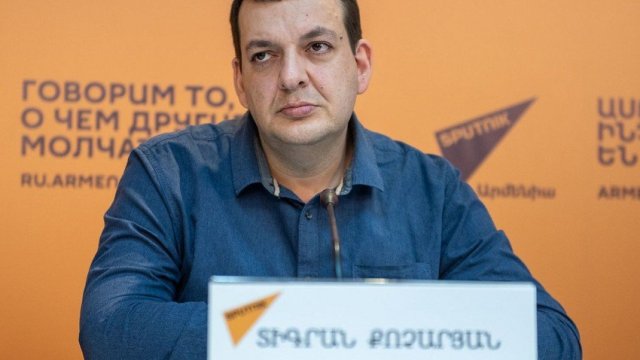 Gəncəyə hücum əmrini o verib - Erməni bloger Paşinyanı ittiham etdi