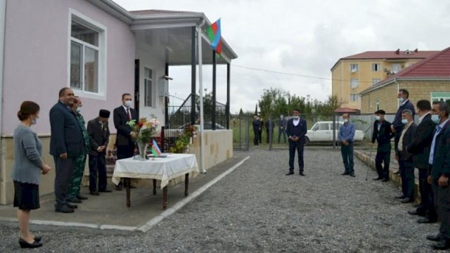 Şəhid ailələri və müharibə əlillərinə yeni evlər verildi
