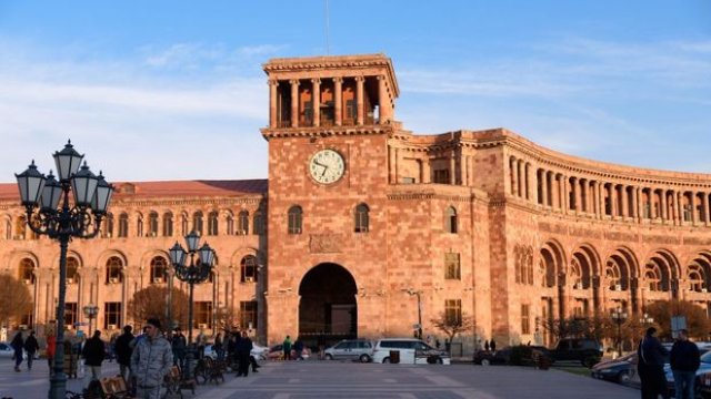 Avrasiya Birliyi və Rusiya Ermənistanın yükünü daşımaqda maraqlı olmayacaq