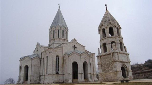 Şuşadakı kilsəni ermənilər özləri dağıdıb? - Bakıdan CAVAB