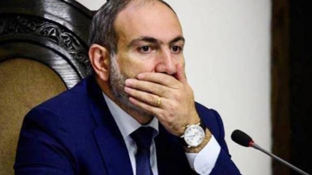 “Paşinyan indidən ağ bayraq qaldırır”