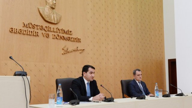 Ceyhun Bayramovla Hikmət Hacıyev brifinq keçirəcək
