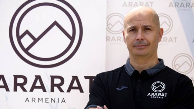 Azərbaycan Ermənistanın yaşayış məntəqələrinə atəş açmır”xa0- “Ararat”ın baş məşqçisi