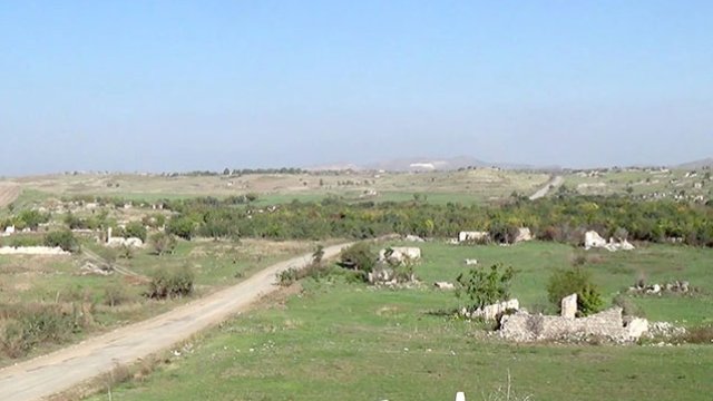 Füzuli şəhərinin mərkəzində Azərbaycan bayrağı qaldırıldı - VİDEO