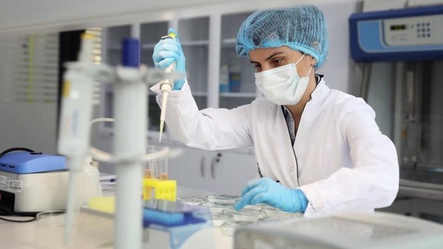 Azərbaycanda koronavirusa daha çox qadınlar yoluxur