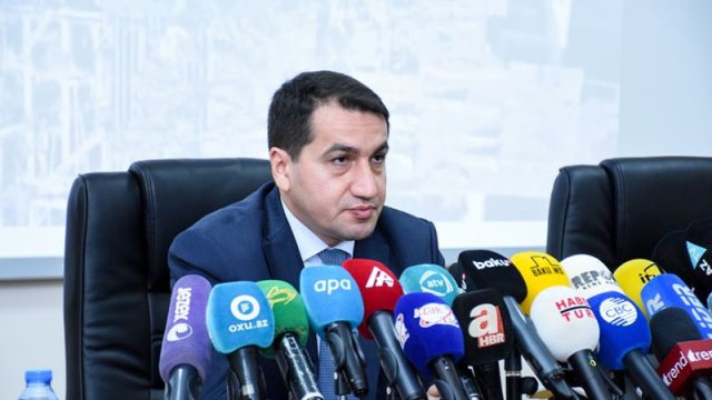 “Düşmənin təxribatlarına layiqli cavab verilir” - Hikmət Hacıyev