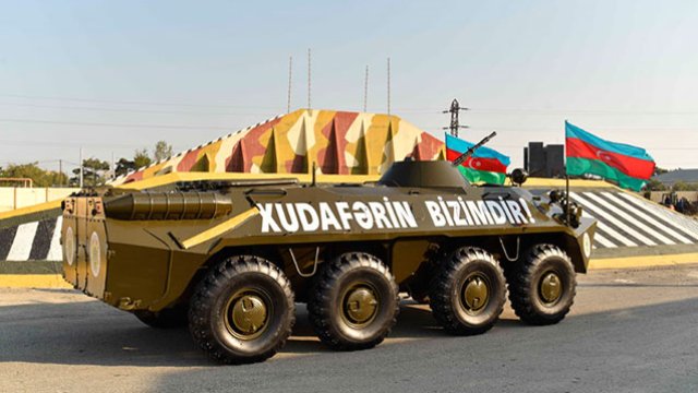 DSX-yə BTR-70M hədiyyə edildi - FOTO