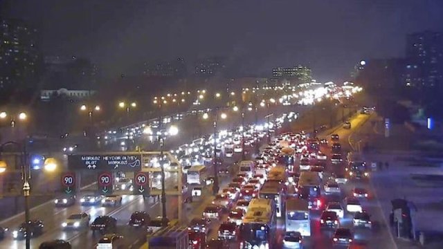 BNA avtobusların gecikməsinin səbəbini açıqladı