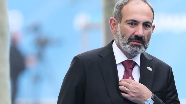 Paşinyan qondarma rejimin keçmiş rəhbərləri ilə görüşdü