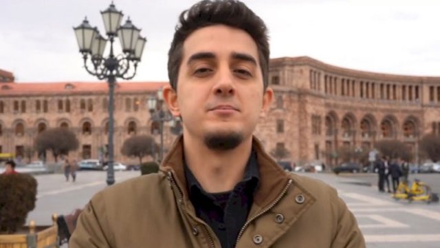 Məşhur bloger Azərbaycana gəlir - VİDEO