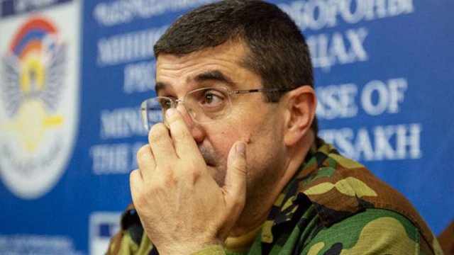 Arutyunyan erməniləri dua etməyə çağırır...