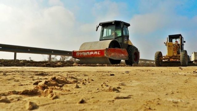 Bakı-Quba-Rusiya avtomobil yolunda təmir-bərpa işləri davam etdirilir - FOTO